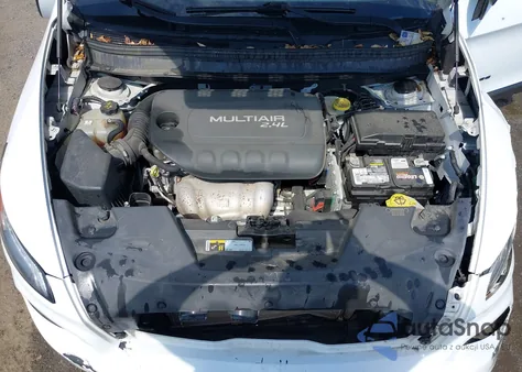 2018 Jeep Cherokee Latitude Fwd из США, поврежденный, VIN 1C4PJLCB6JD533880